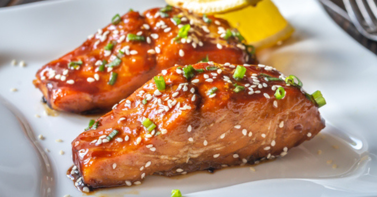 Sweet & Savory Honey Garlic Salmon: A Family Favorite Recipe!