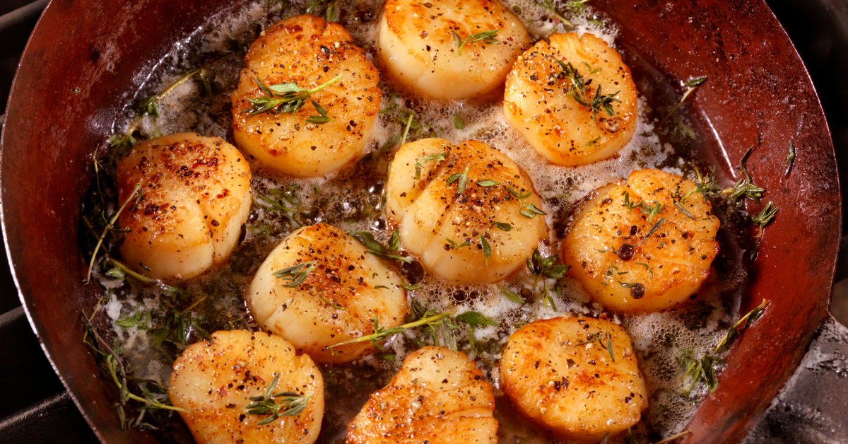 Elevate Your Dinner: Perfectly Crispy Pan-Seared Scallops with Herb Oil